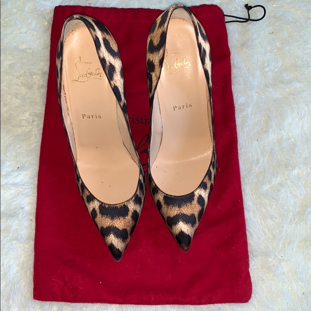 Christian Louboutin Leopard So Kate Pumps 38 1/2